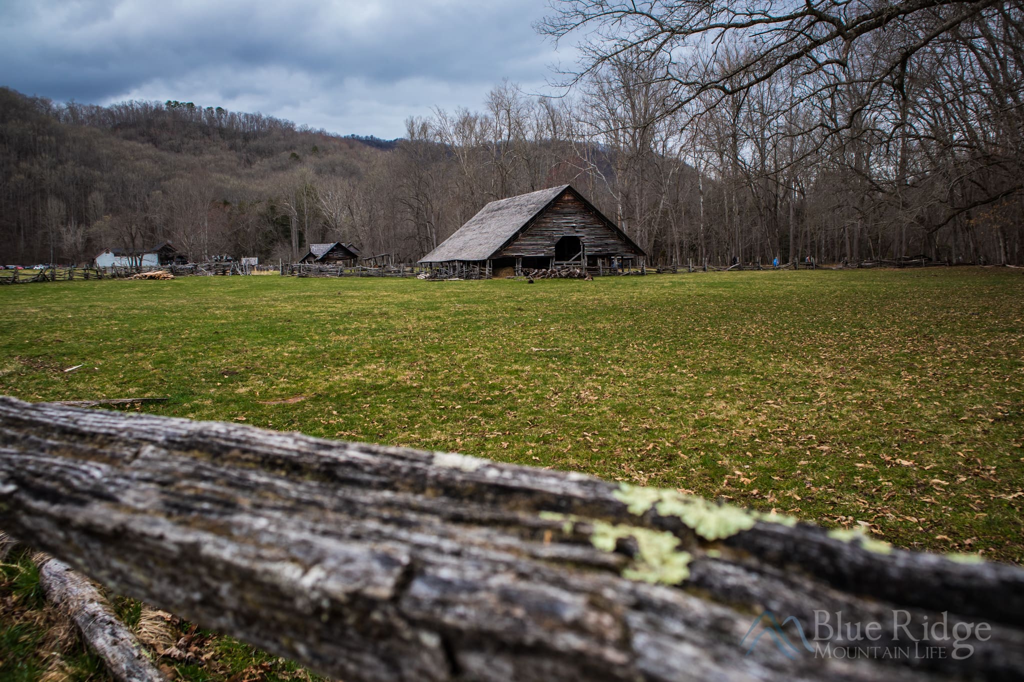 Oconaluftee Visitor Center Mountain Farm Museum