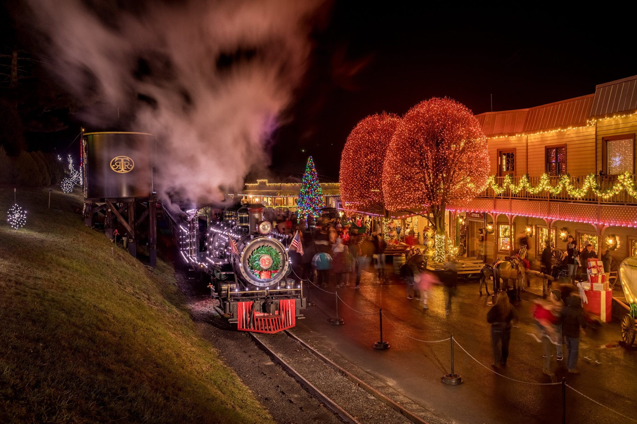 Tweetsie-Christmas-Main-St