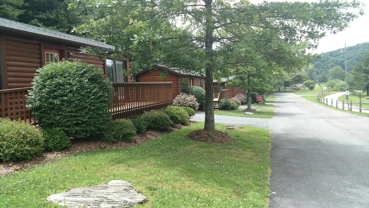 riverside-cabins