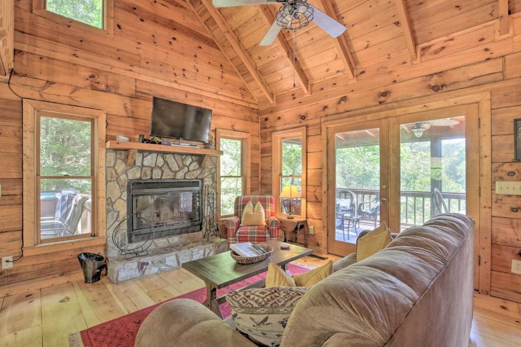 cabin1-livingroom