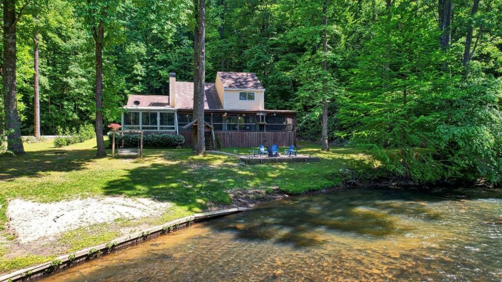 mountain-river-retreat-front