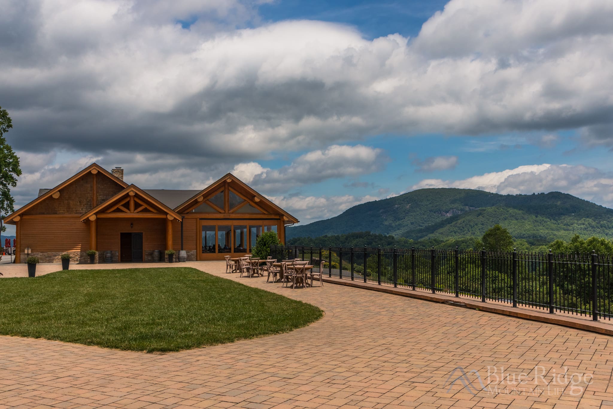 Point Lookout Vineyard Hendersonville NC Point Lookout Vineyard Hendersonville NC