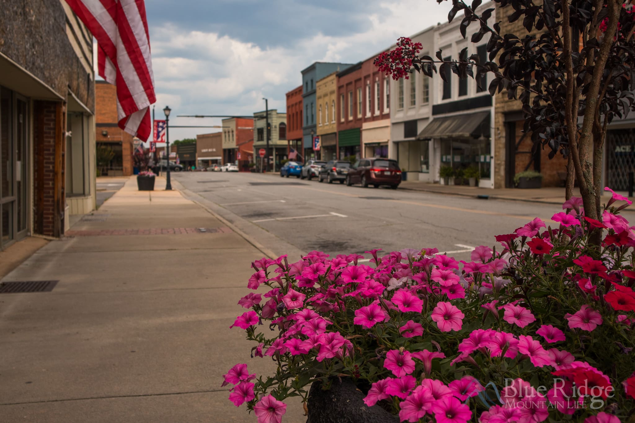 Downtown Elkin, NC Downtown Elkin, NC