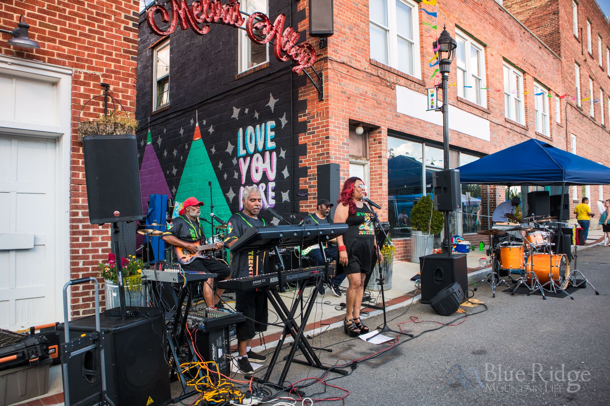 Live Music at Market Street in Mount Airy NC Live Music at Market Street in Mount Airy NC
