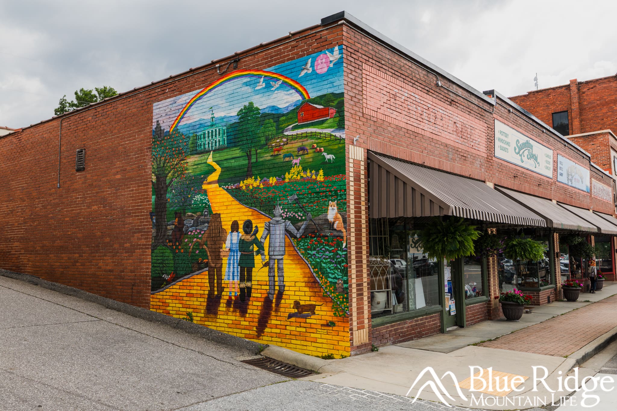 Burnsville Mural in Downtown Burnsville Mural in Downtown on the side of a merchant building show ing a scene from the Wizard of Oz