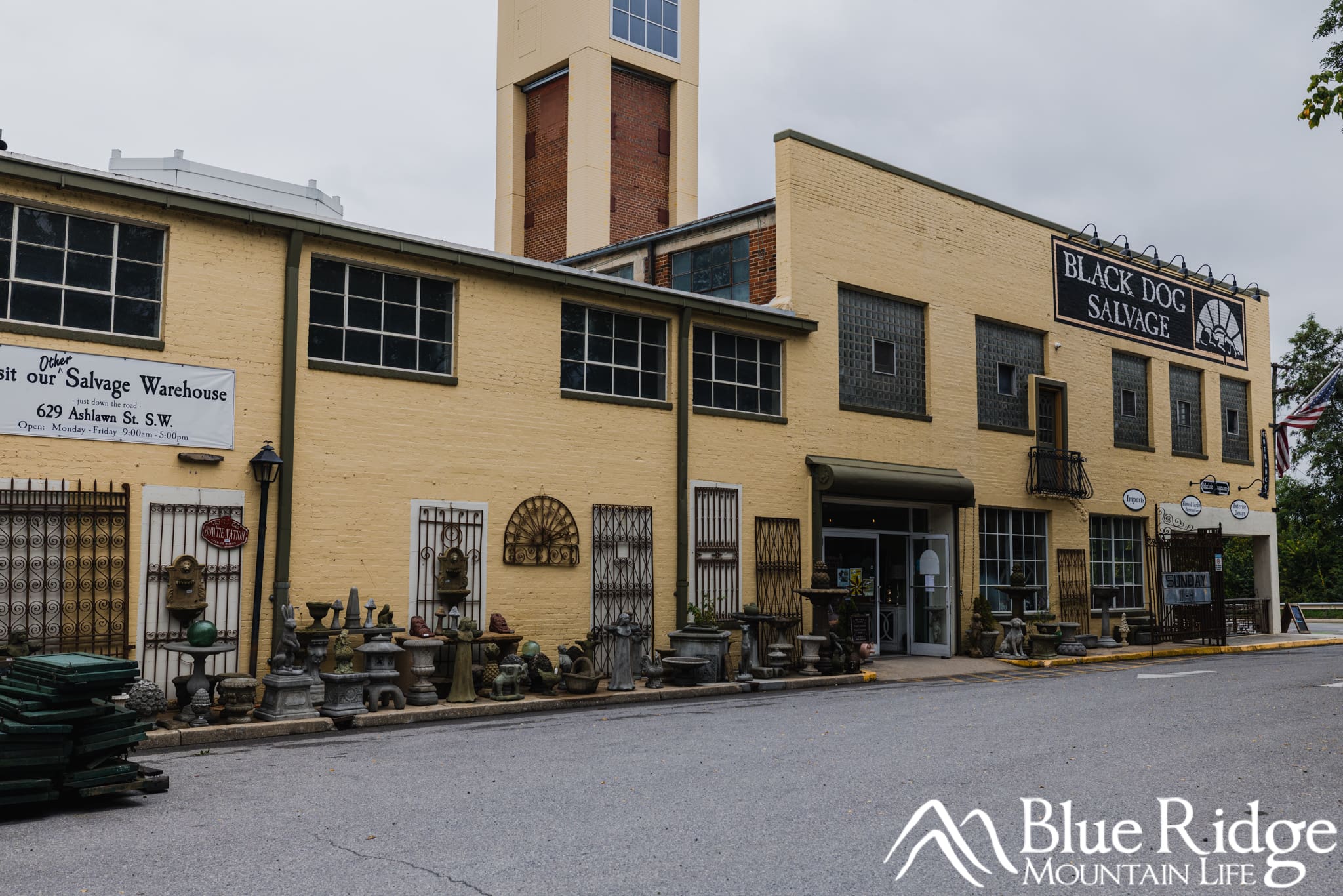 Black Dog Salvage, Roanoke, VA Black Dog Salvage, Roanoke, VA