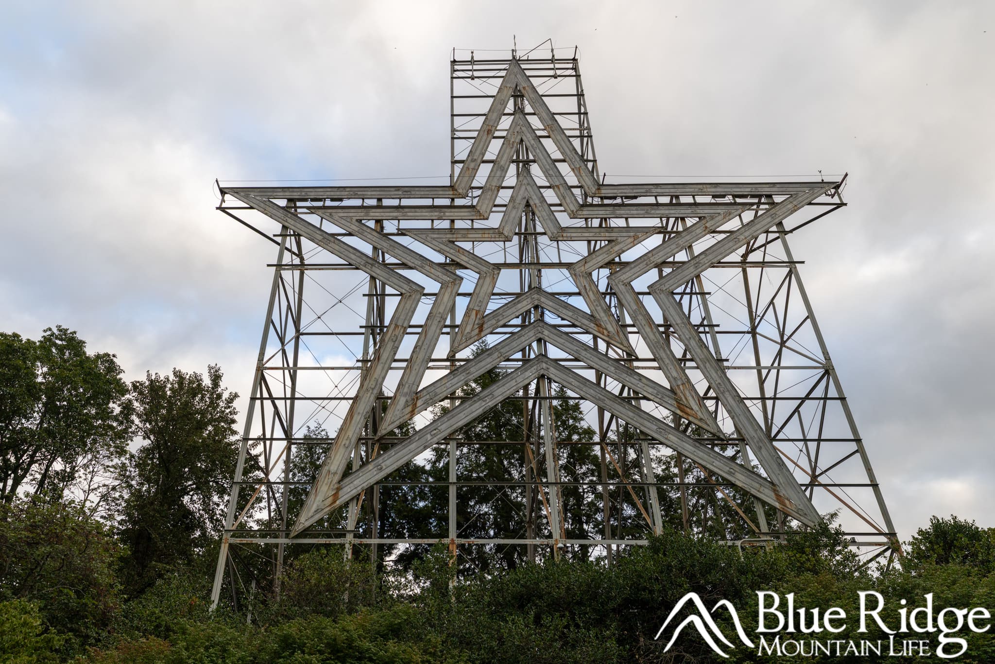Roanoke Star on Mill Mountain Roanoke Star on Mill Mountain